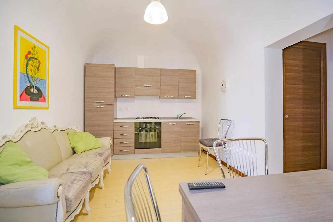 Castle Living Apartment Catania Italy