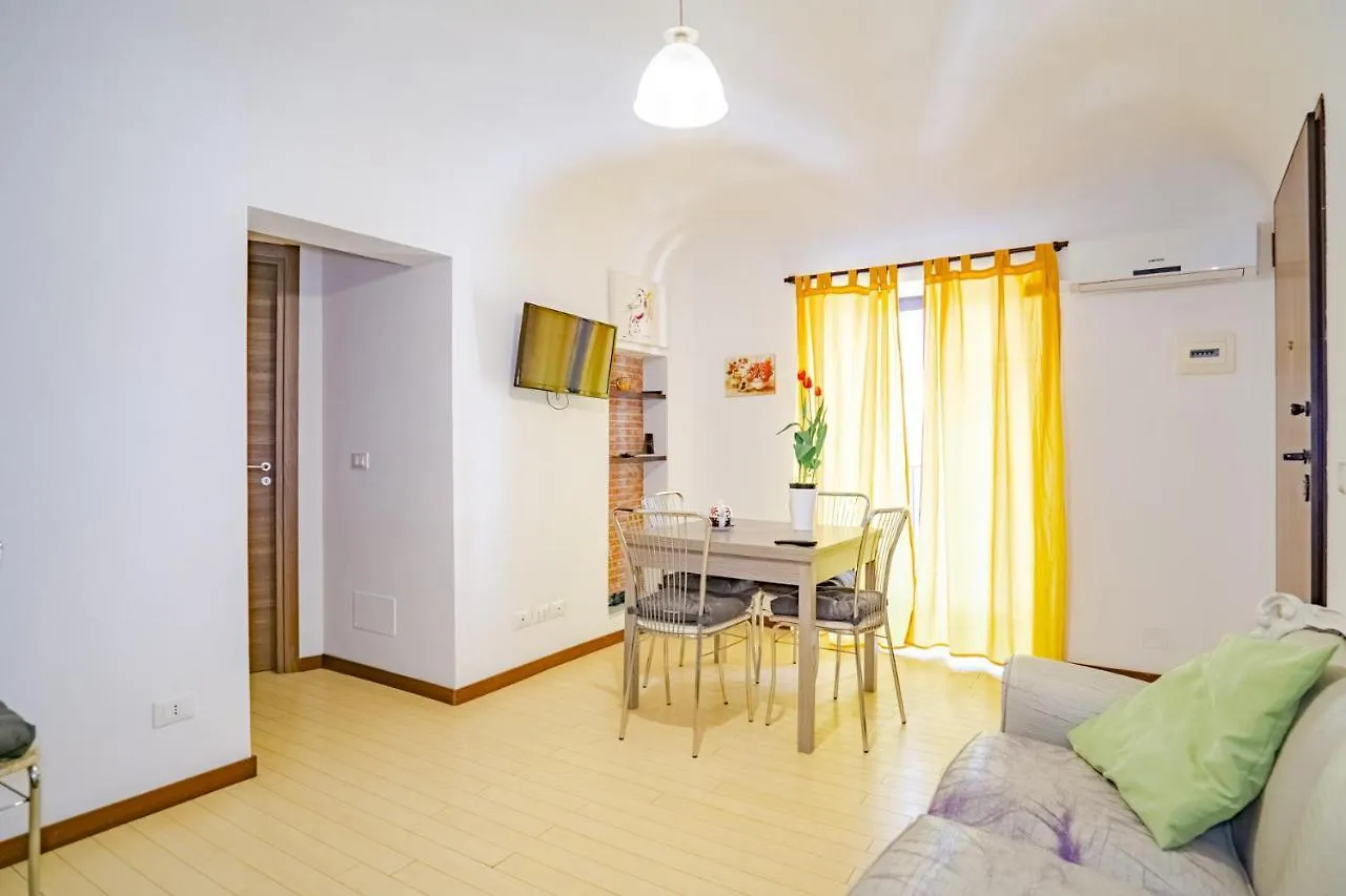 Castle Living Apartment Catania