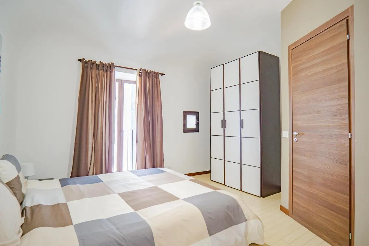 Castle Living Apartment Catania Italy