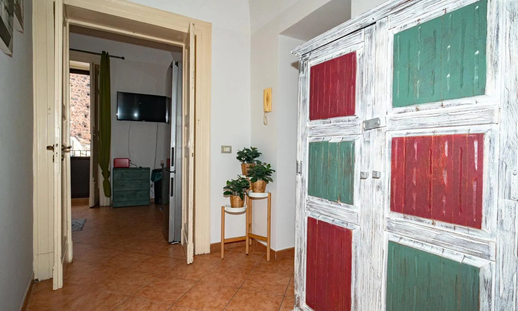 Castle Living Apartment Catania Italy