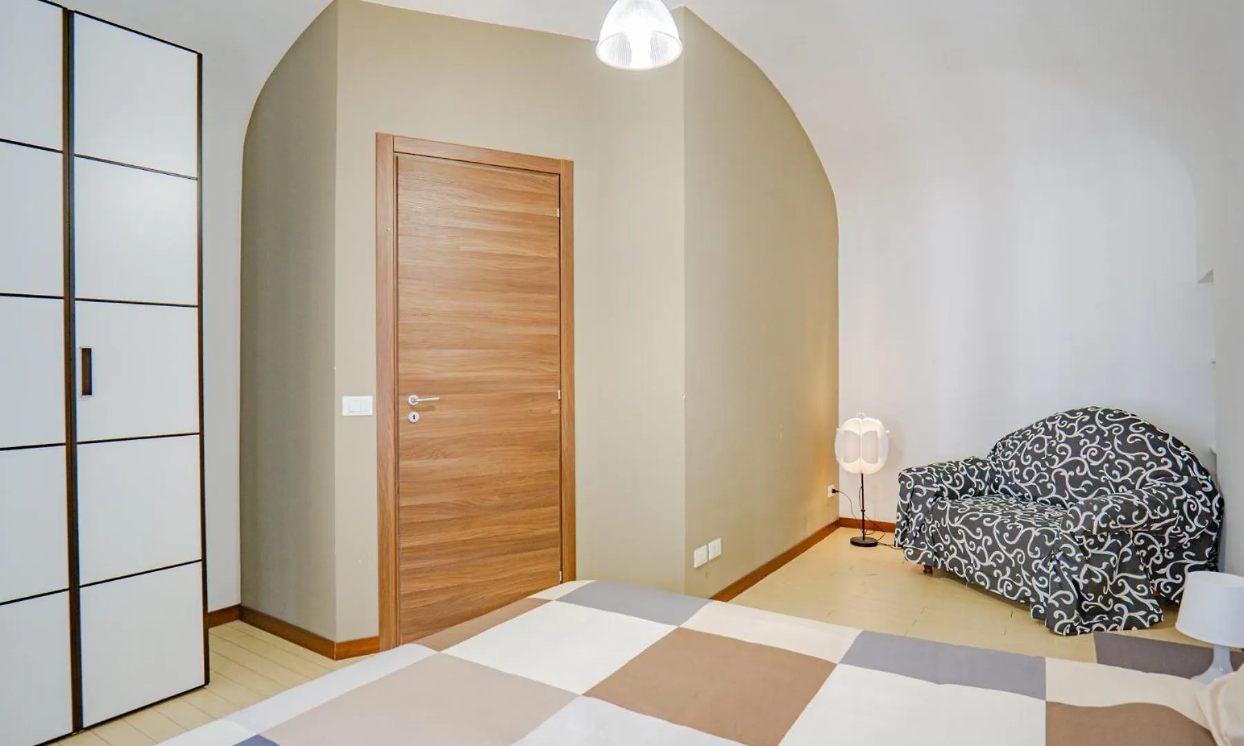 Castle Living Apartment Catania 0*,